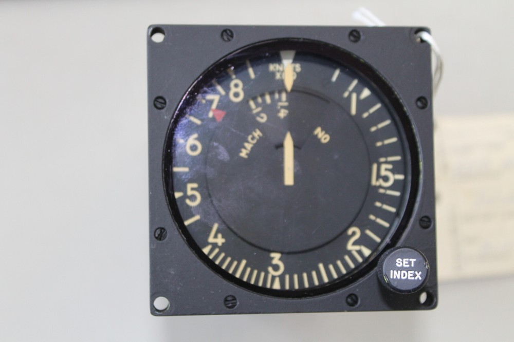 AEROSONIC MACH AIRSPEED INDICATOR   AVU-8B/A