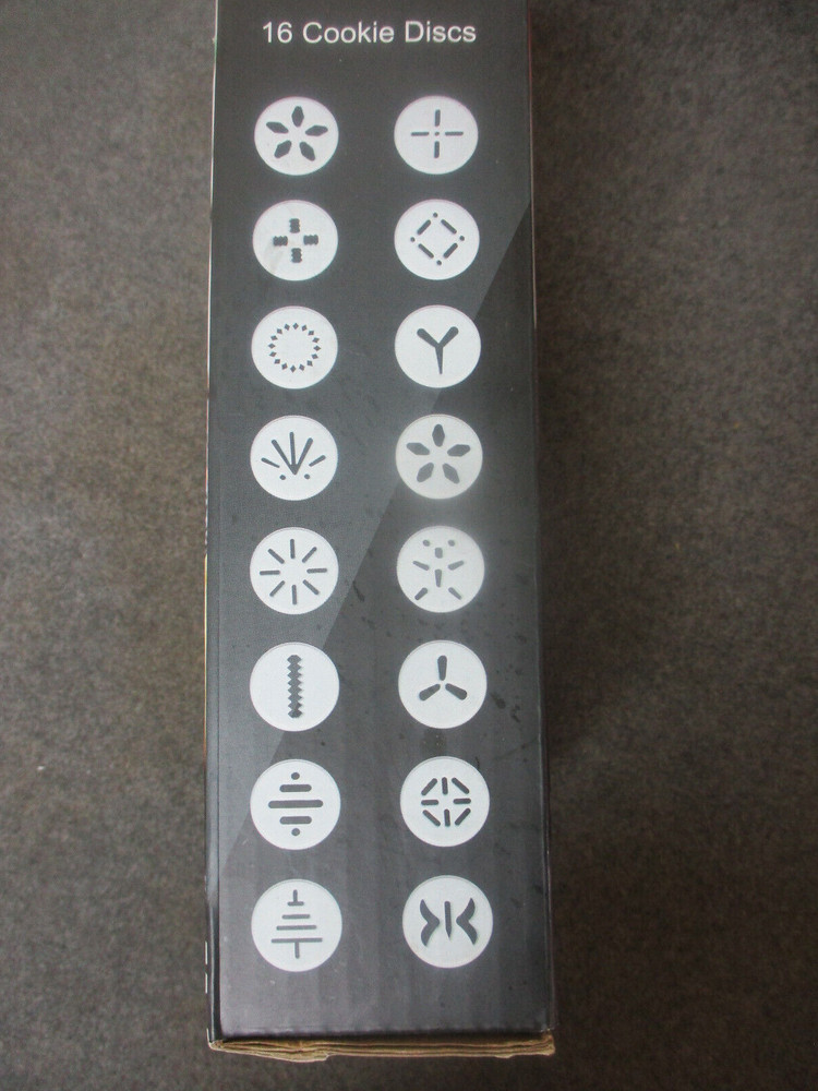 Cookie Press with Icing Tips and Cookie Discs