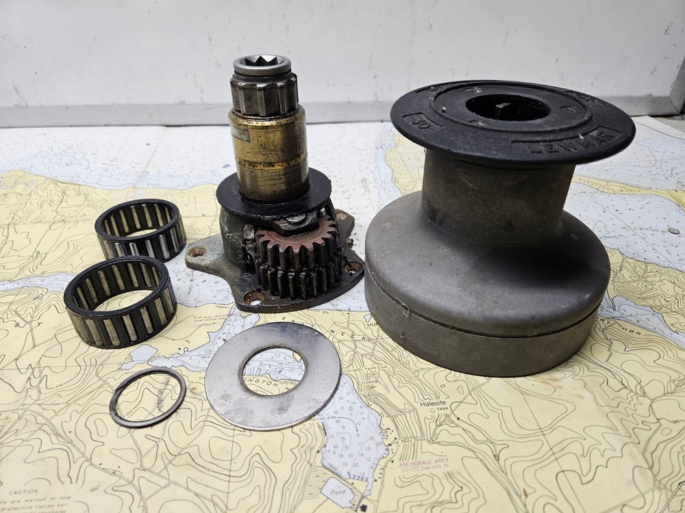Lewmar 30 Two Speed Winch Aluminum