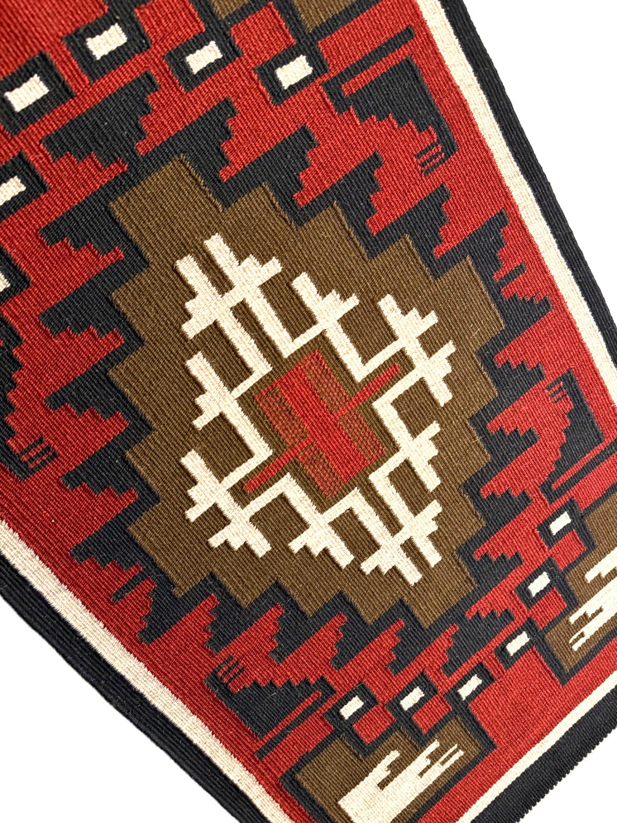 BEAUTIFUL NAVAJO GANADO RUG, INTRICATE DESIGN, HANDSPUN WOOL, 20TH C, MINT