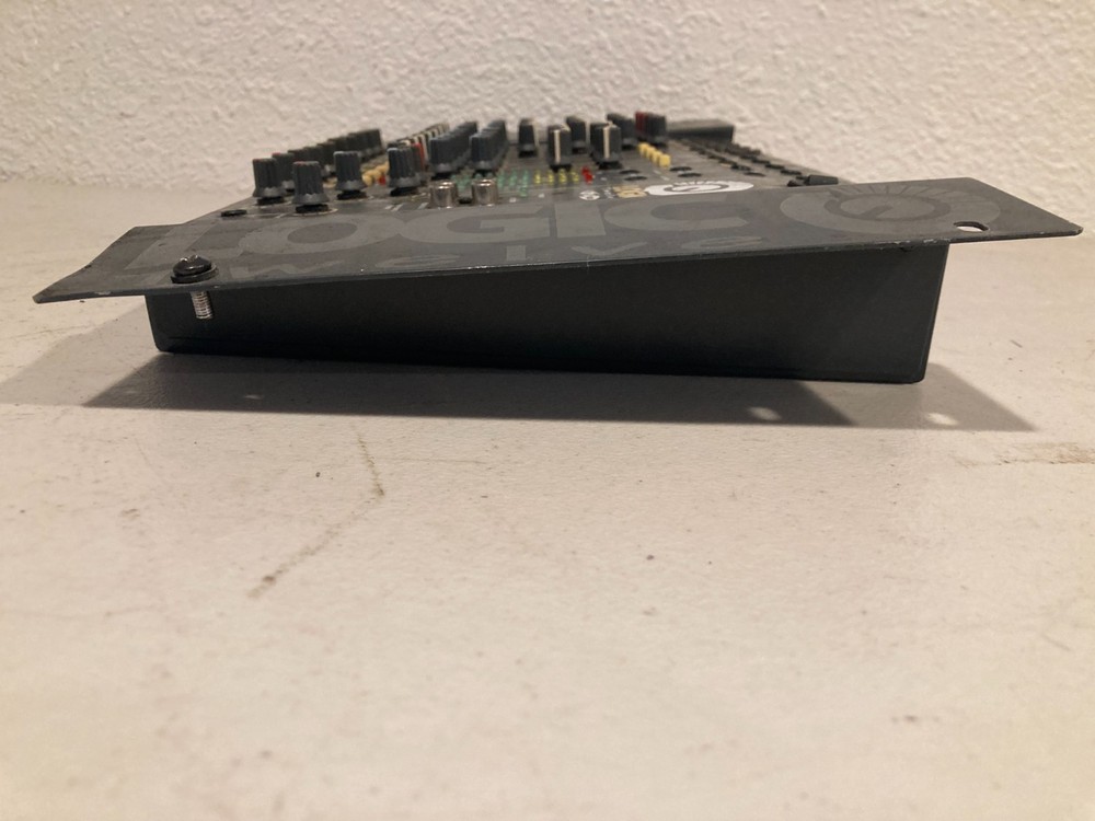 Studiomaster Logic Twelve Mixer