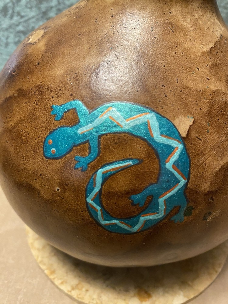 Hand Painted Gourd Gecko
