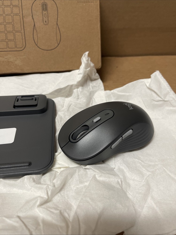 Logitech MK955 Signature Slim Wireless Keyboard and Mouse Combo (MISSING USB)