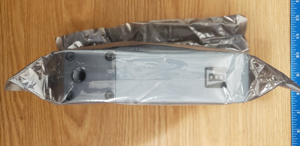 Brooks Instruments 0550E Mass Flow Controller MFC 50 SLM N2 0550EBZ29