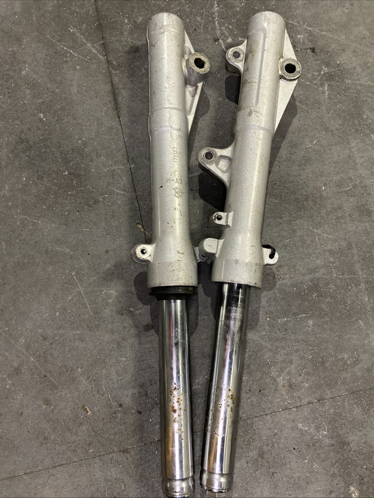 HONDA PCX 125 2010-2013 Front Side Fork Suspension (missing Dust Cap ) 1*
