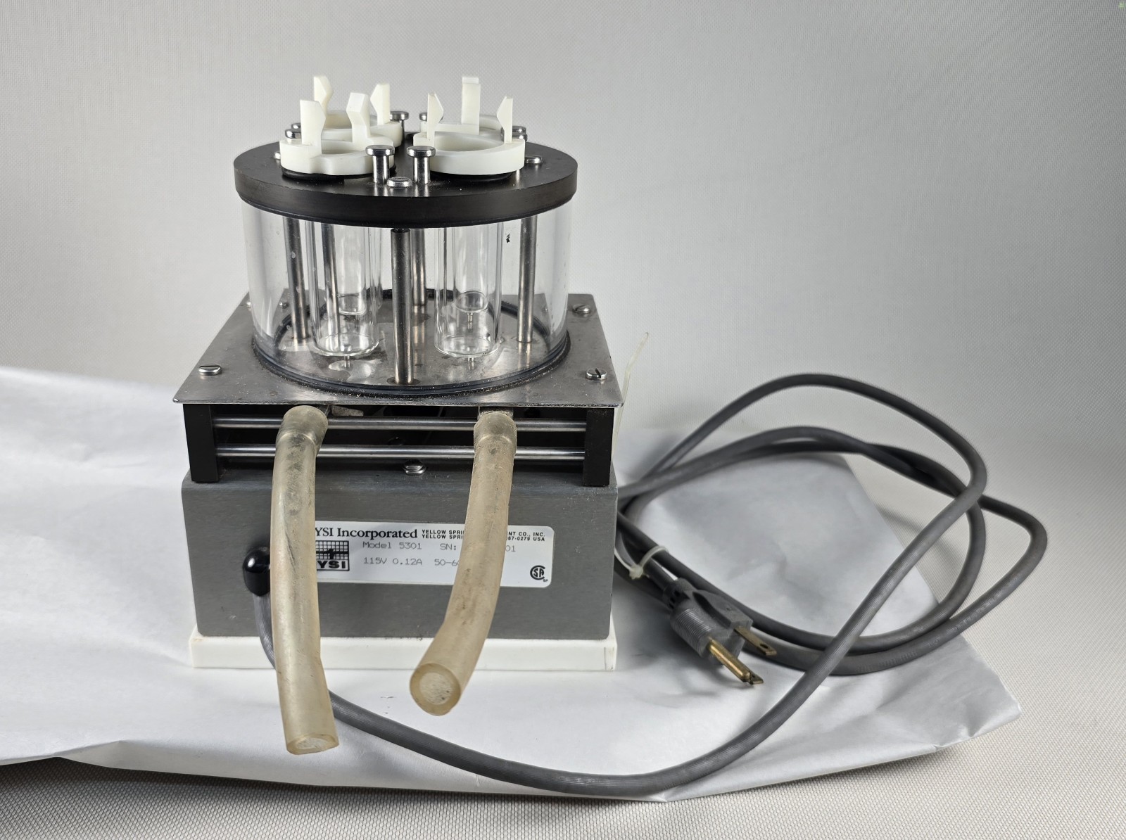 Yellow Springs YSI 5301 Thermostatic Bath Untested Powers On Glass Vials Intact