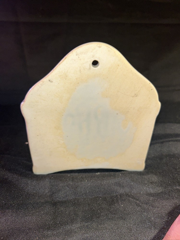 Victoria Ironstone Salt Cellar Hanging Box