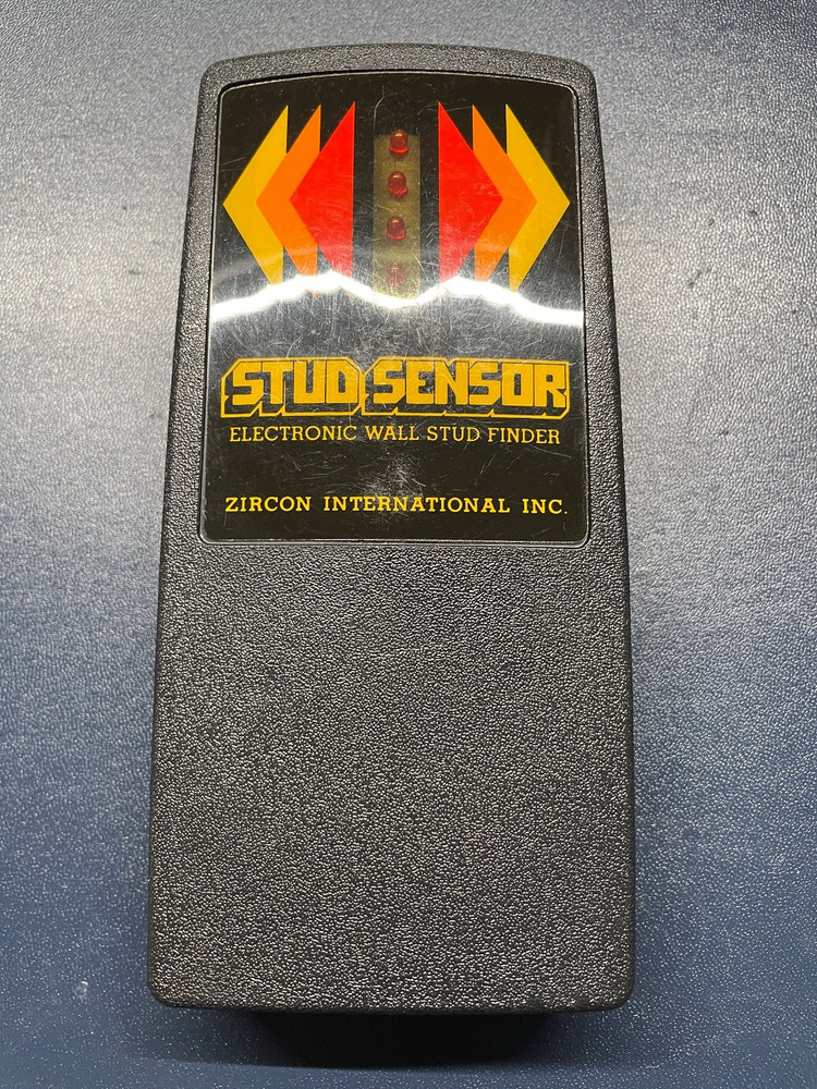 Vintage Zircon Stud Sensor Finder - Pre-Barcode Original Packaging - Tested