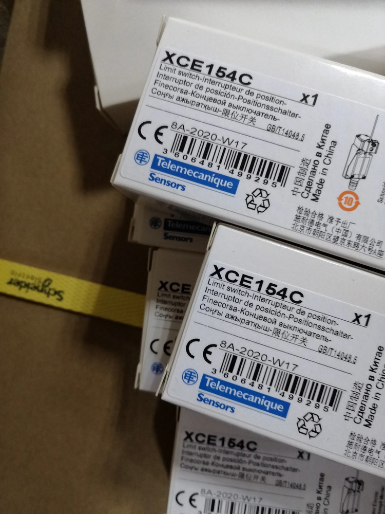1pc Telemecanique XCE154C New Limit Switch
