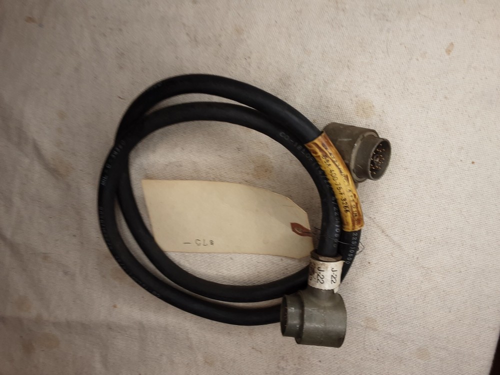 Radio CX-4723/VRC  4 ft CABLE