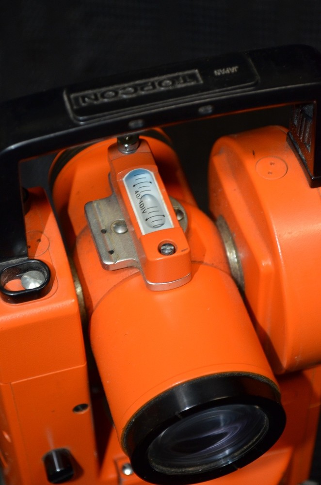 Tokyo Optical Co. Topcon Transit AG-30B