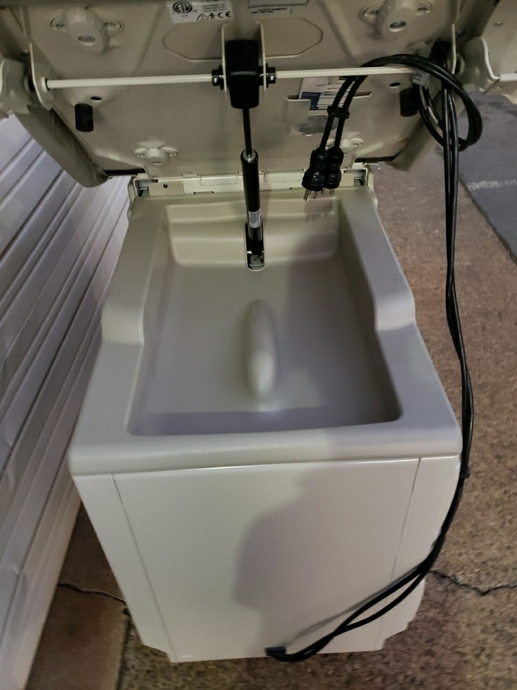 Midmark 604 Exam Table Excellent Condition