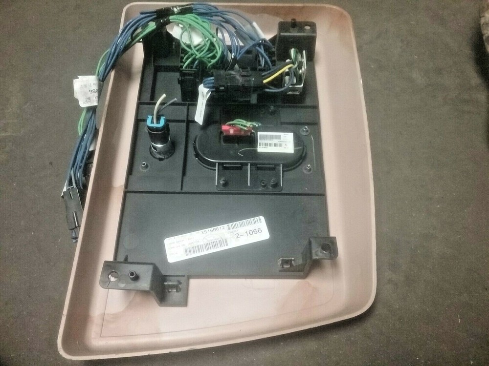 INTERNATIONAL PROSTAR SLEEPER CONTROL PANEL XS168612