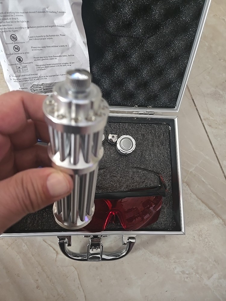 Chargable Battery Powered Powerful Laser Pointer | With Case And Design Caps