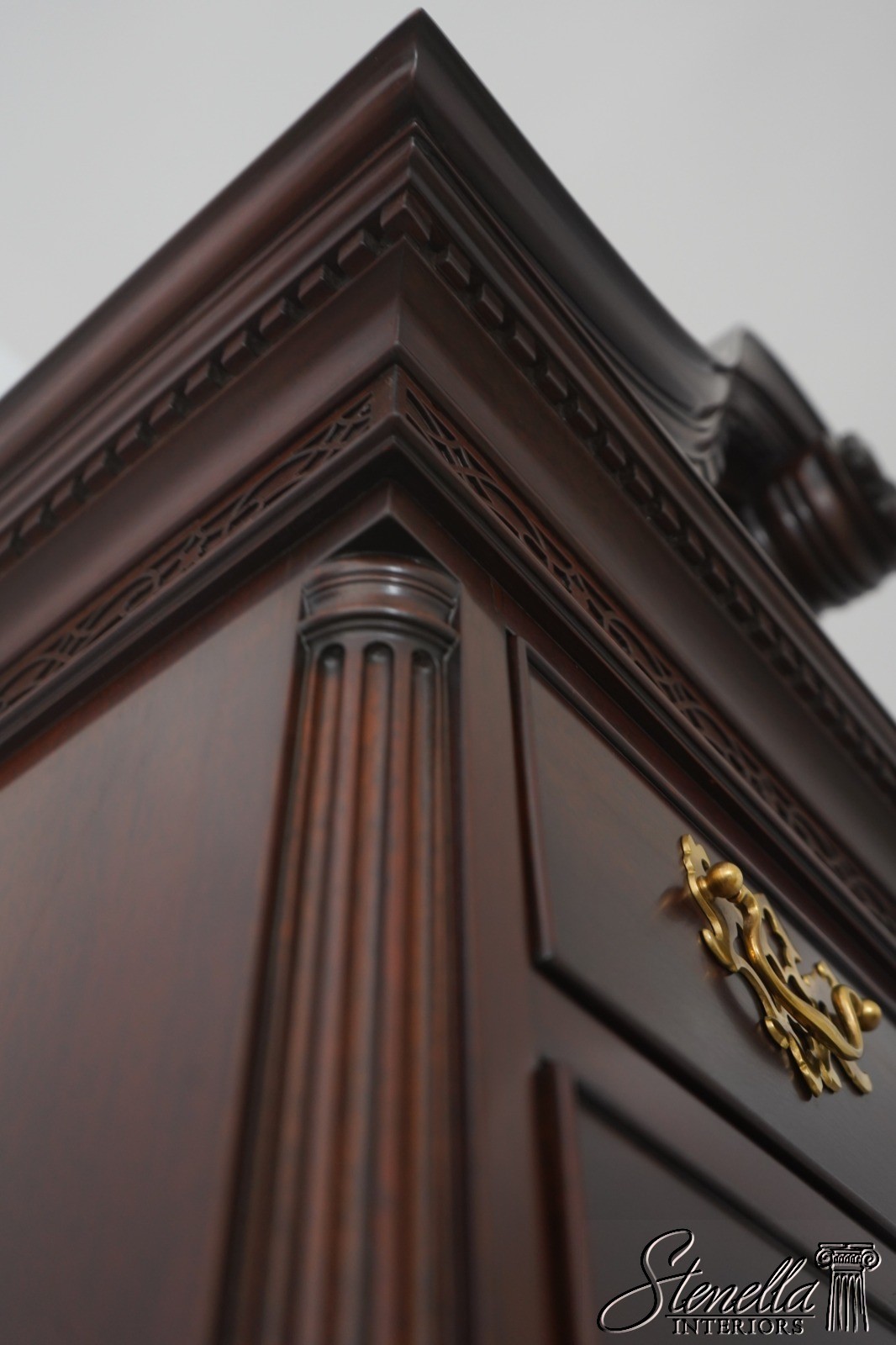 70119: KINDEL National Trust Mahogany Chest On Chest