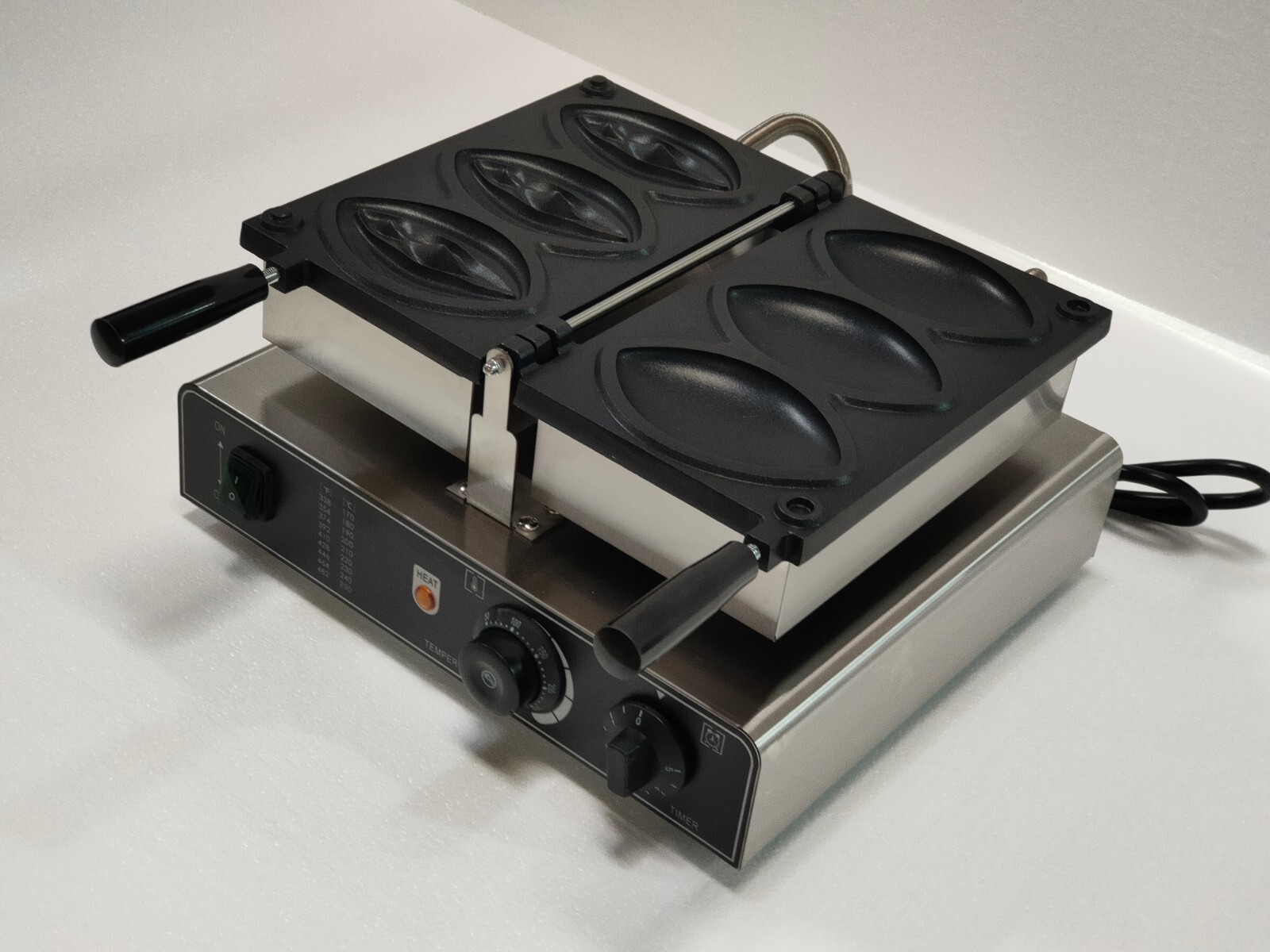 Kolice Commercial Strange Shape Waffle Maker Waffle Machine-3 grills