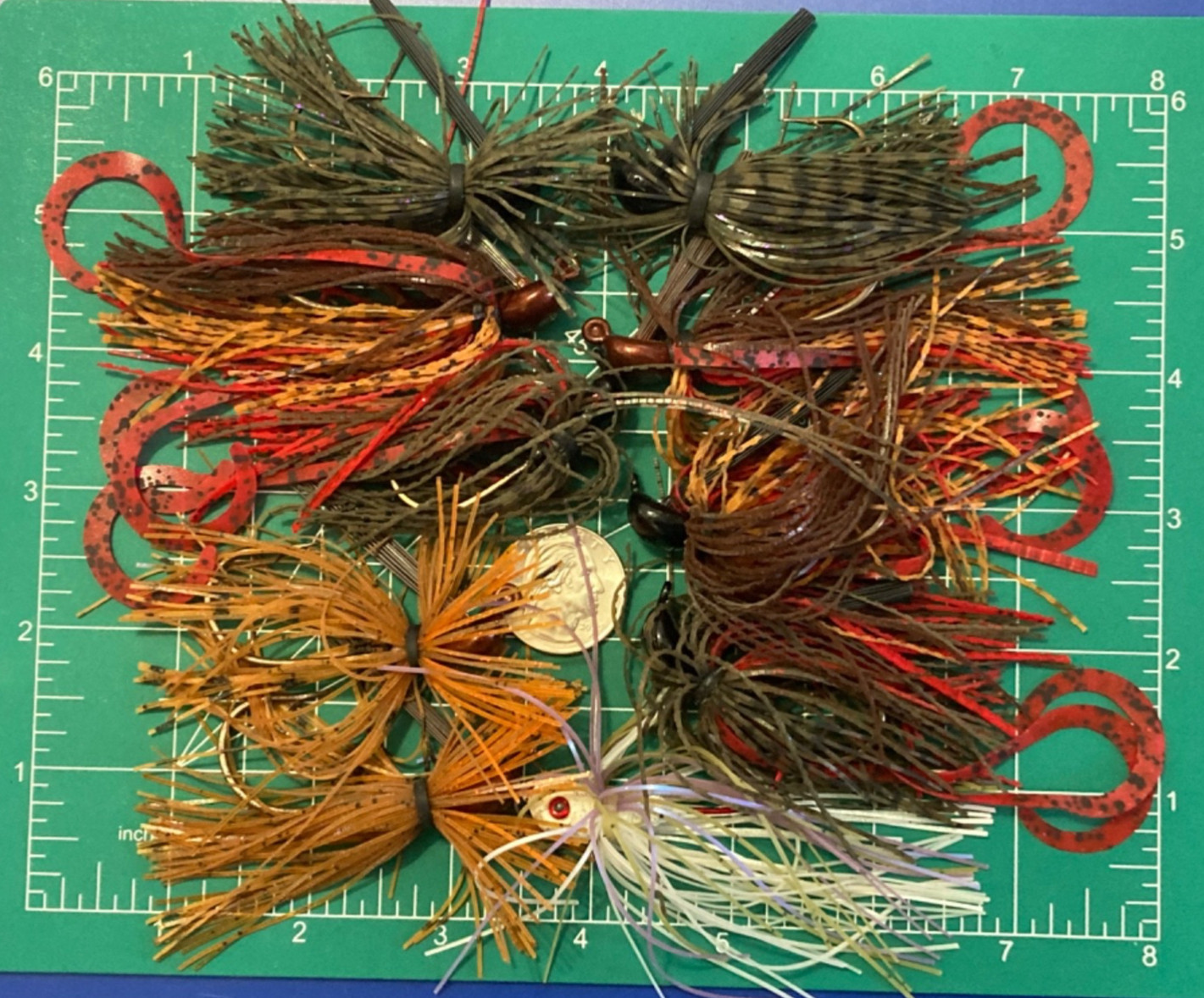 LOT 10 FINESSE JIGS BASS FISHING LURES WEEDLESS JIGS SOME NEW MIX COLORS WEIGHTS