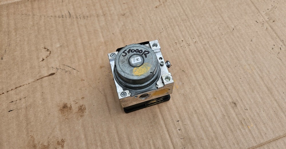 BMW S1000R S 1000 R 2017 ABS PUMP / CONTROLLER 8566955