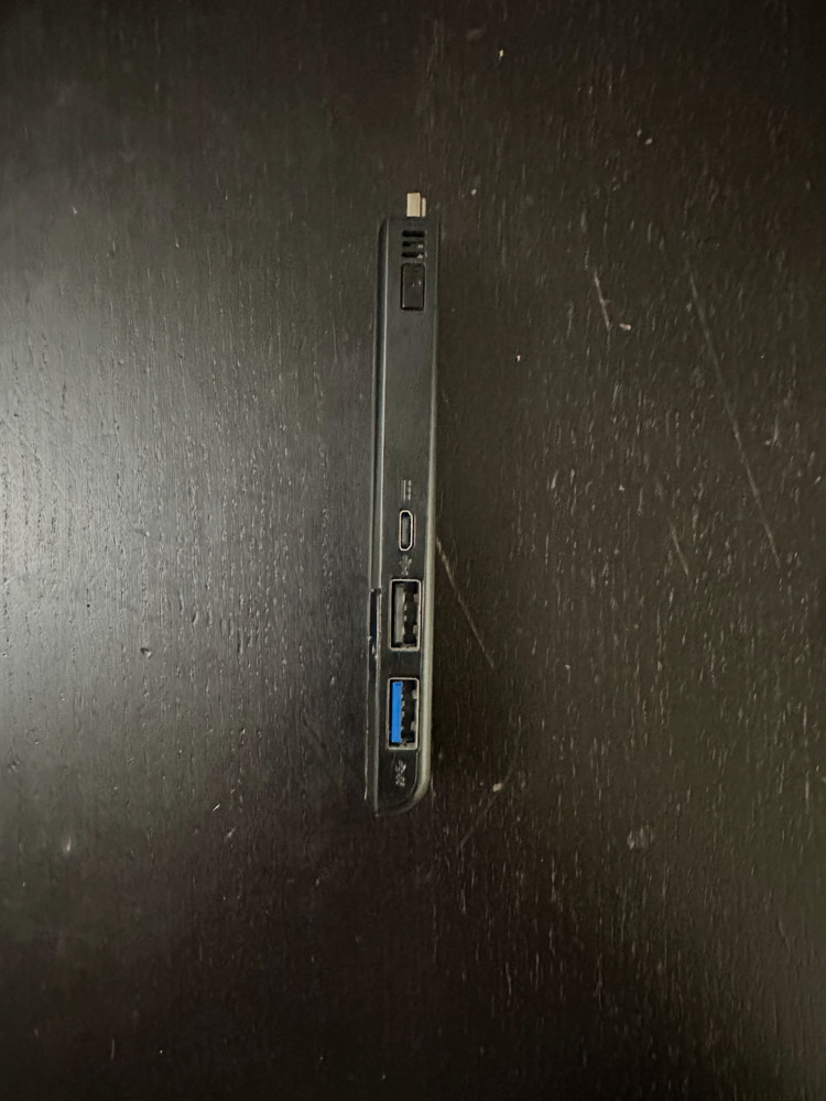 Intel Compute Stick STK1AW32SC Atom Processor 1.44ghz - Power supply included!