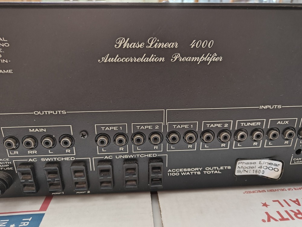 PHASE LINEAR 4000 PREAMPLIFIER HIGH FIDELITY CONTROL CONCOLE