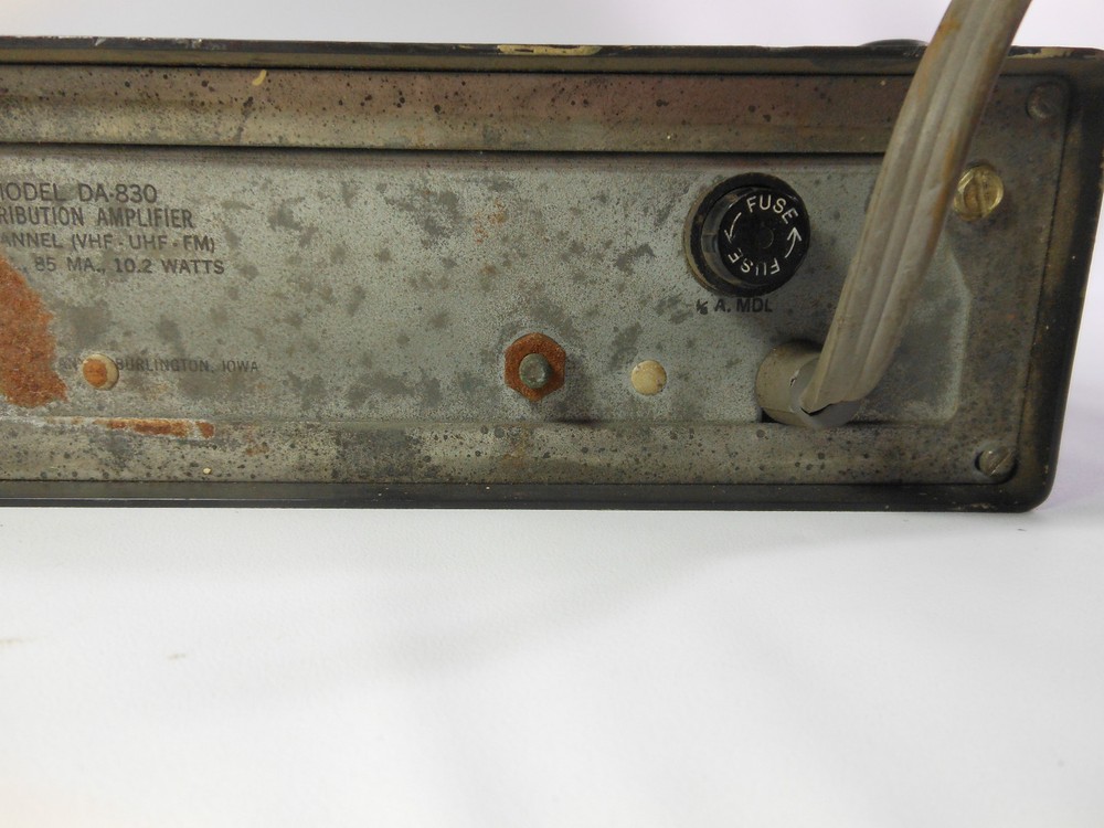 Winegard Model DA-830 Distribution Amplifier