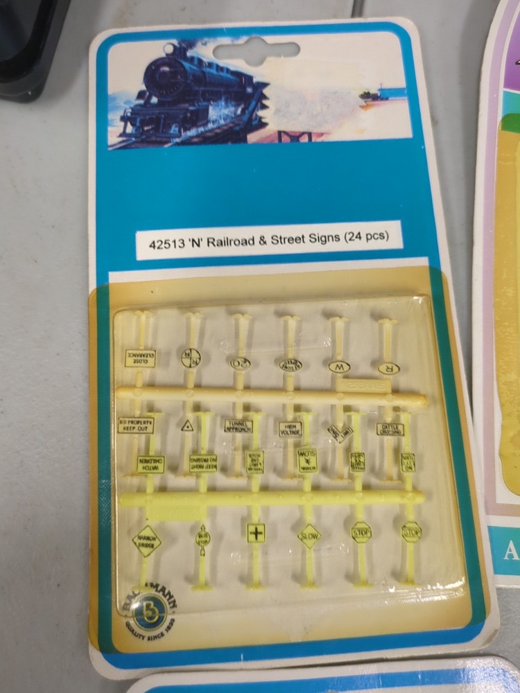 N Scale Accessories Bachmann And Model Power