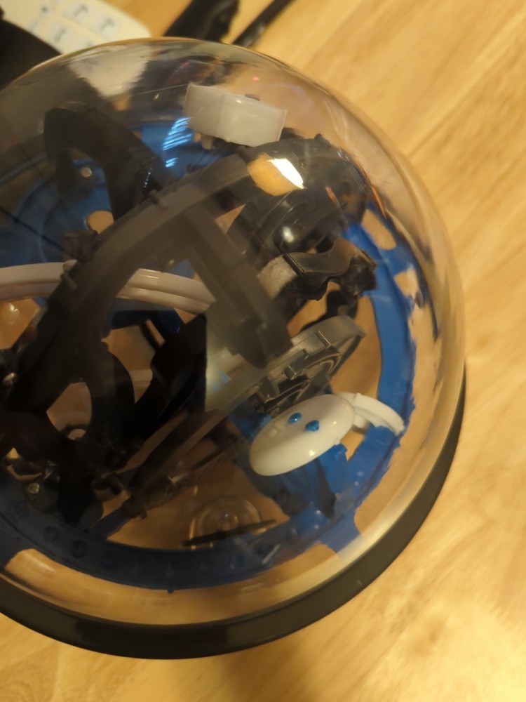 Sharper Image 3D Maze Sphere Space Shuttle Challenge Labyrinth Puzzle Game