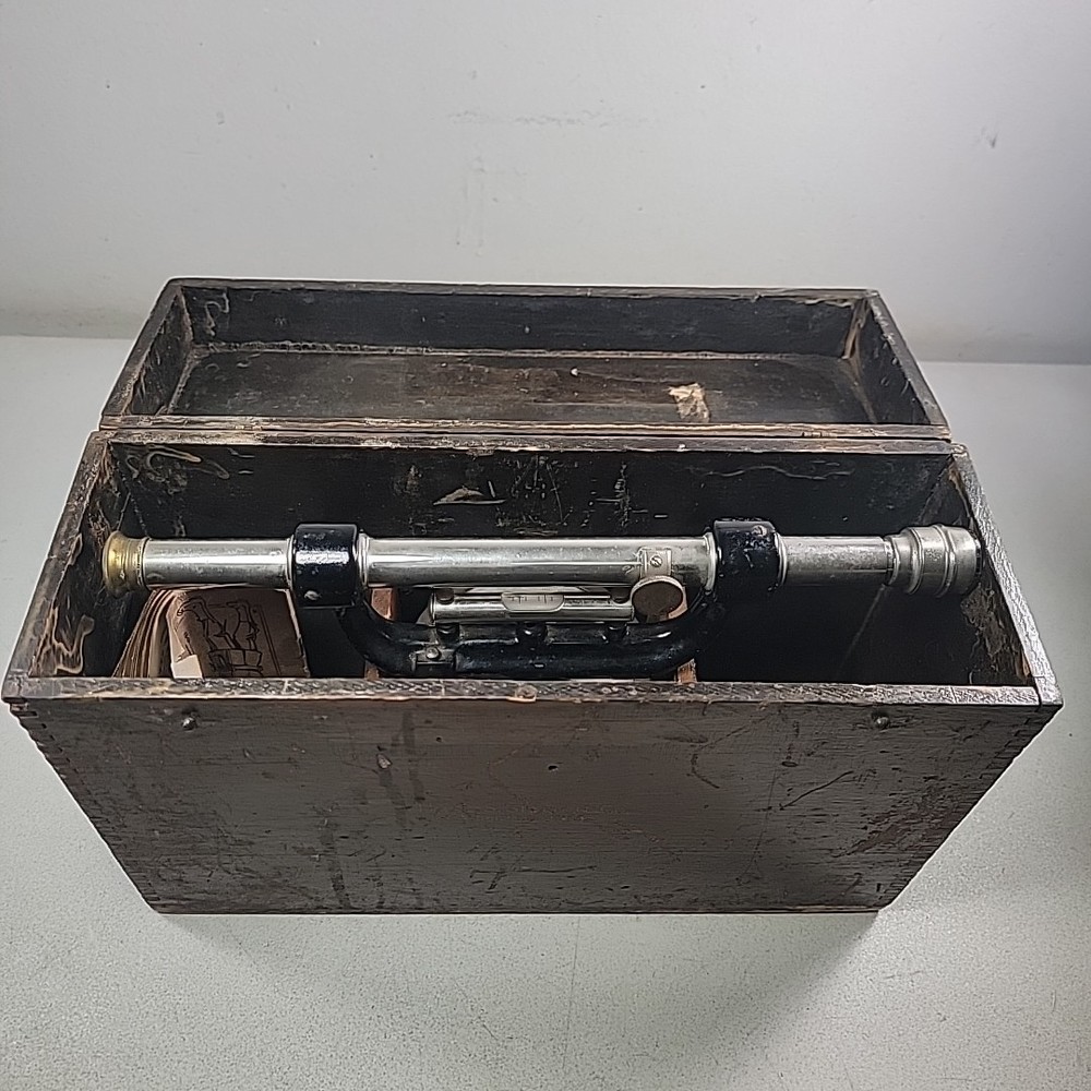 VINTAGE STARRETT TRANSIT & LEVEL W/ BOX & PAPERS - ISSUES