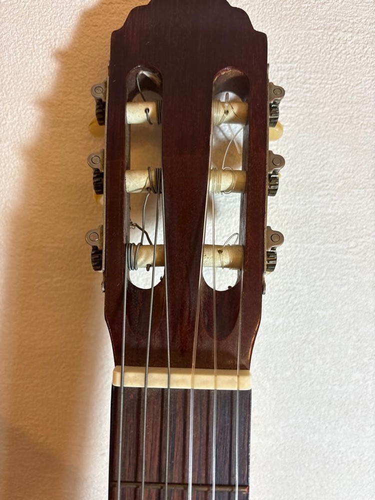 ALVAREZ Japan Made Classical Guitar with Hard Case