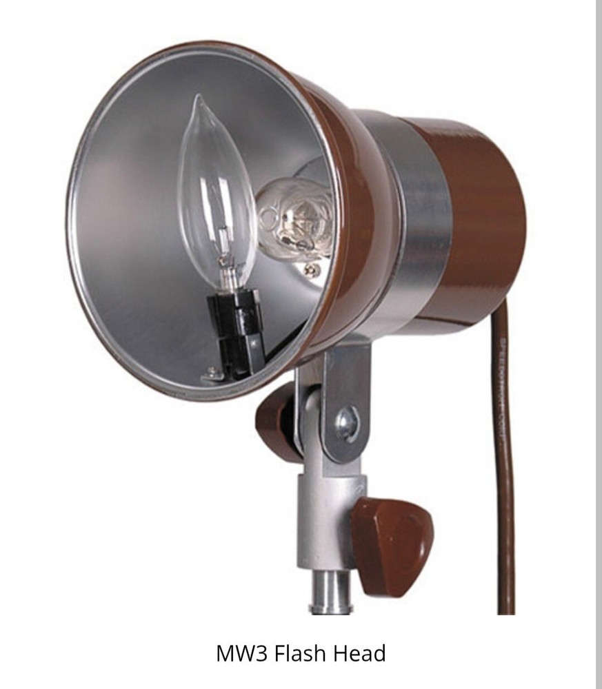 Speedotron DM802B LV Deluxe 3-Light System