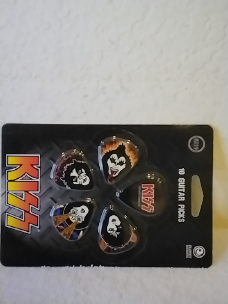 2010 Kiss Catalog 10 Guitar Pick Set Gene, Paul, Ace, Peter New