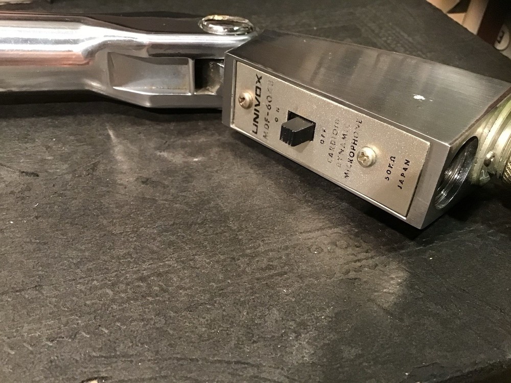 Vintage Dynamic Microphone / Univox Dynamic Microphone Model MDF-604B