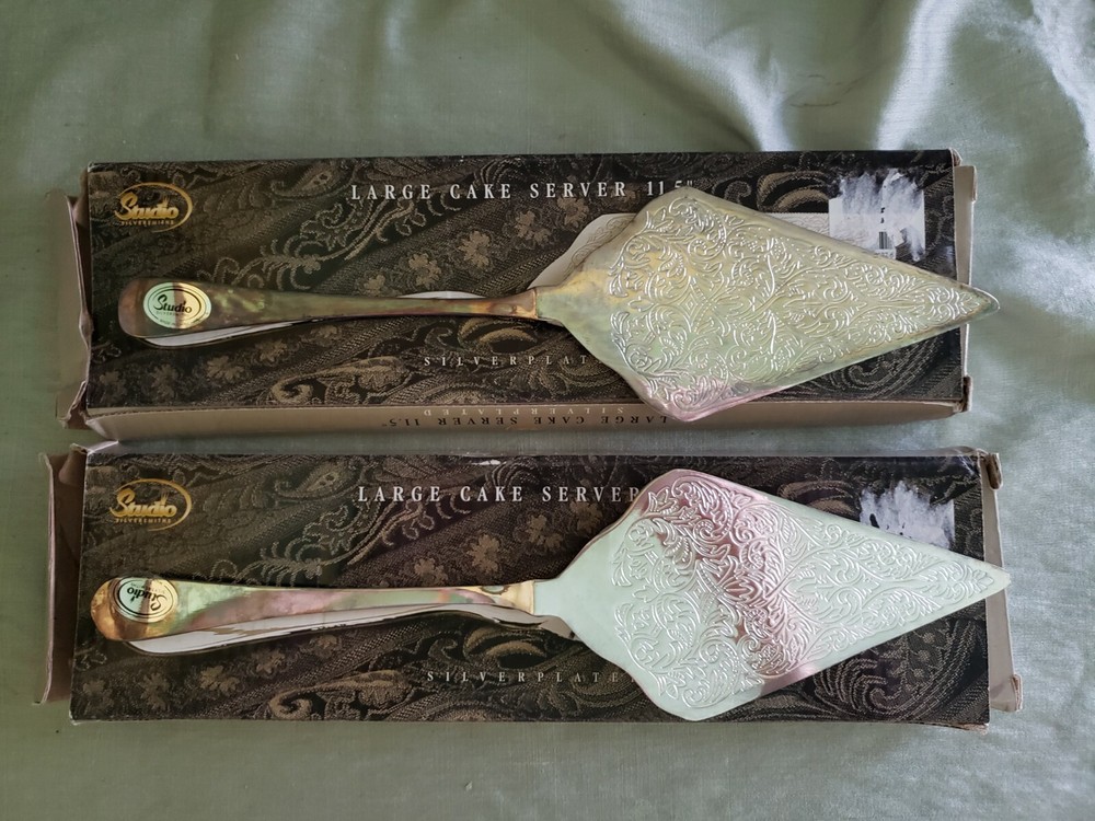 Studio Silversmiths Large Silver Plated Cake Server Ornate Scroll Design 11.5"