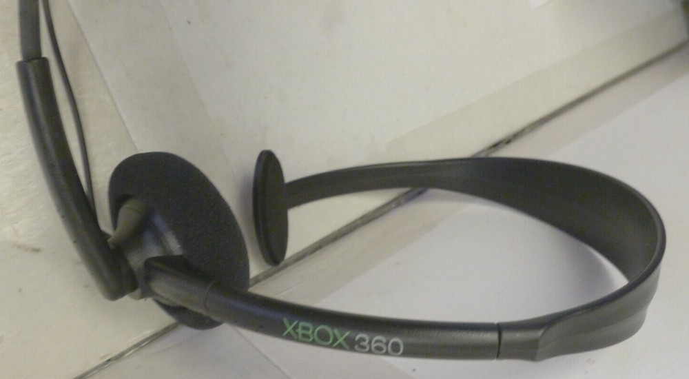 Microsoft Xbox 360 Wired Gaming Headset - Black with moveable Mic - Used