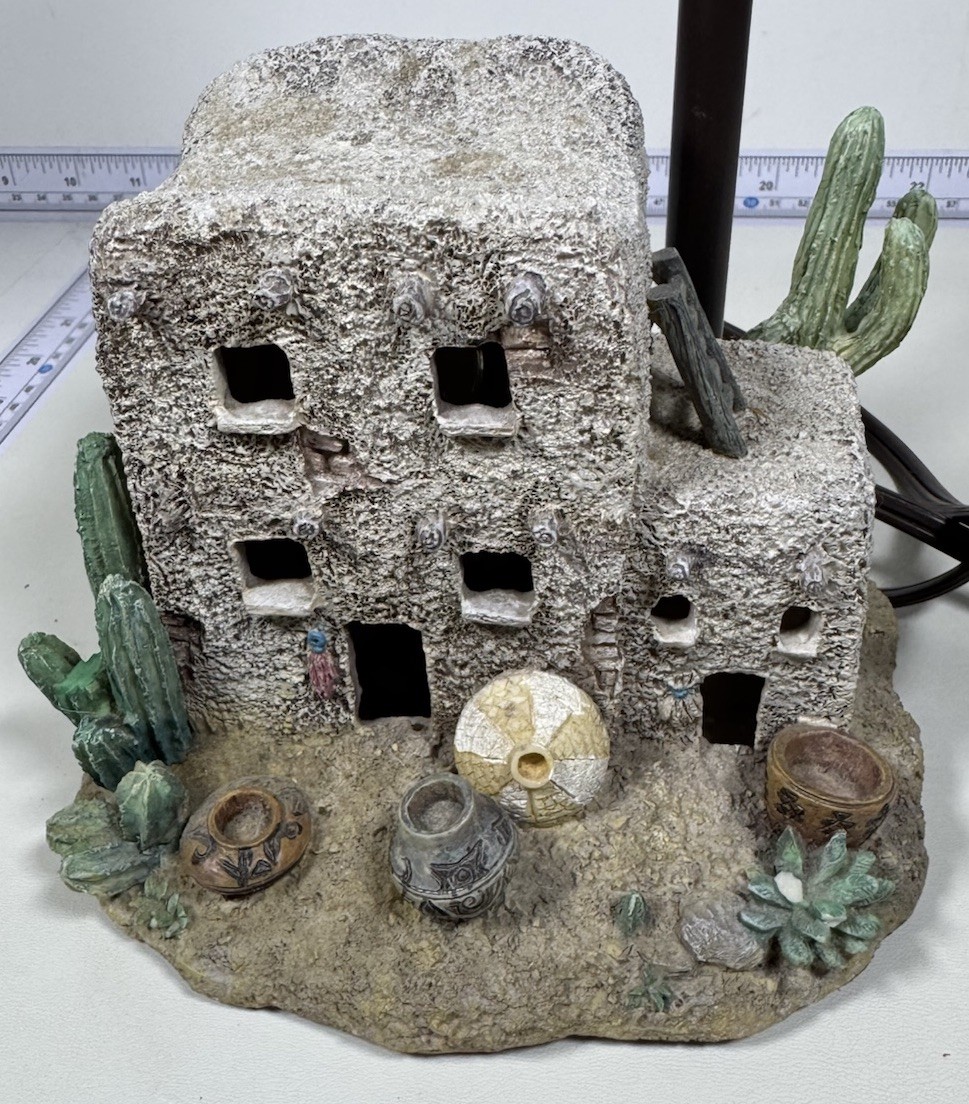 SOUTHWESTERN ADOBE LAMP VINTAGE HOME DECOR -WORKS (no Bulb) 11”