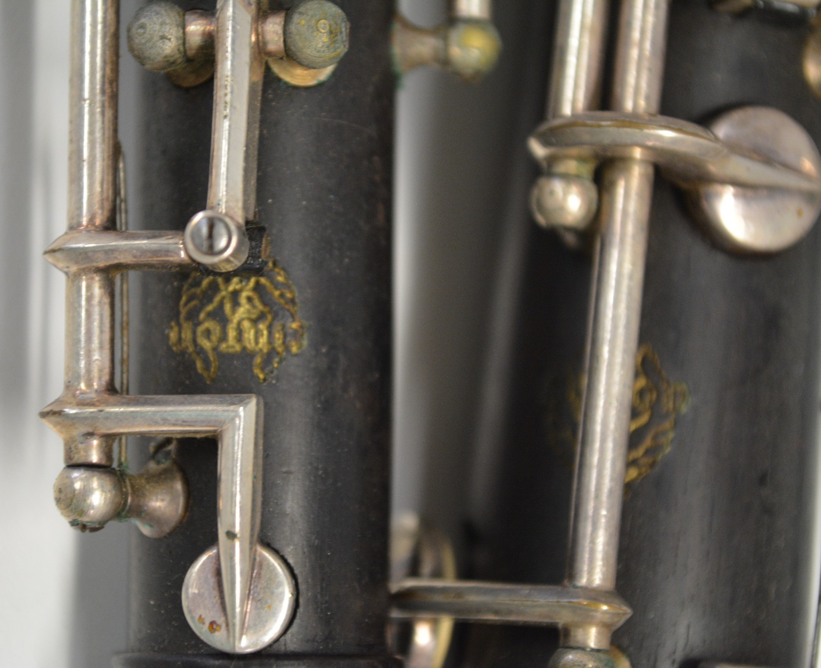 LINTON PARIS OBOE, MODIFIED SYSTEM, GRENADILLA WOOD BODY W/PLASTIC BELL