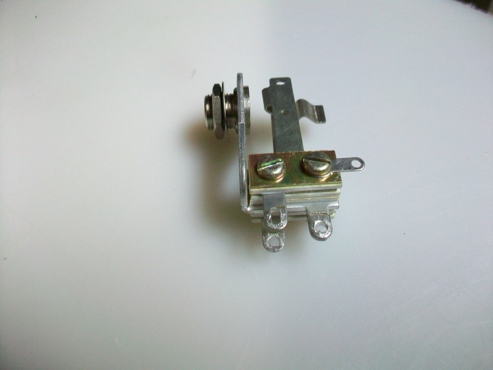 SWITCHCRAFT MIL SPEC 1/4" RIGHT ANGLE STEREO JACK