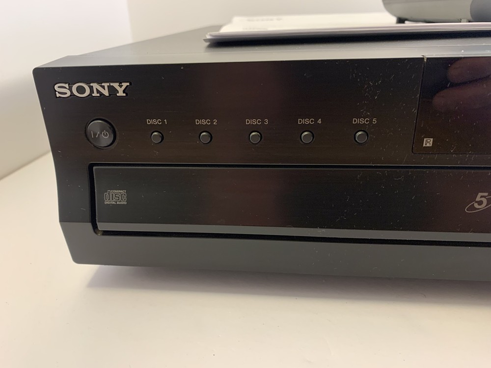 Sony CDP-CE500 5-Disc CD Changer Player with USB Playback & Recording Remote