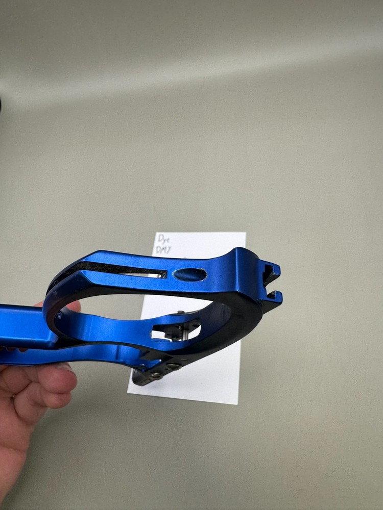 Dye DM7 Frame-Satin Blue