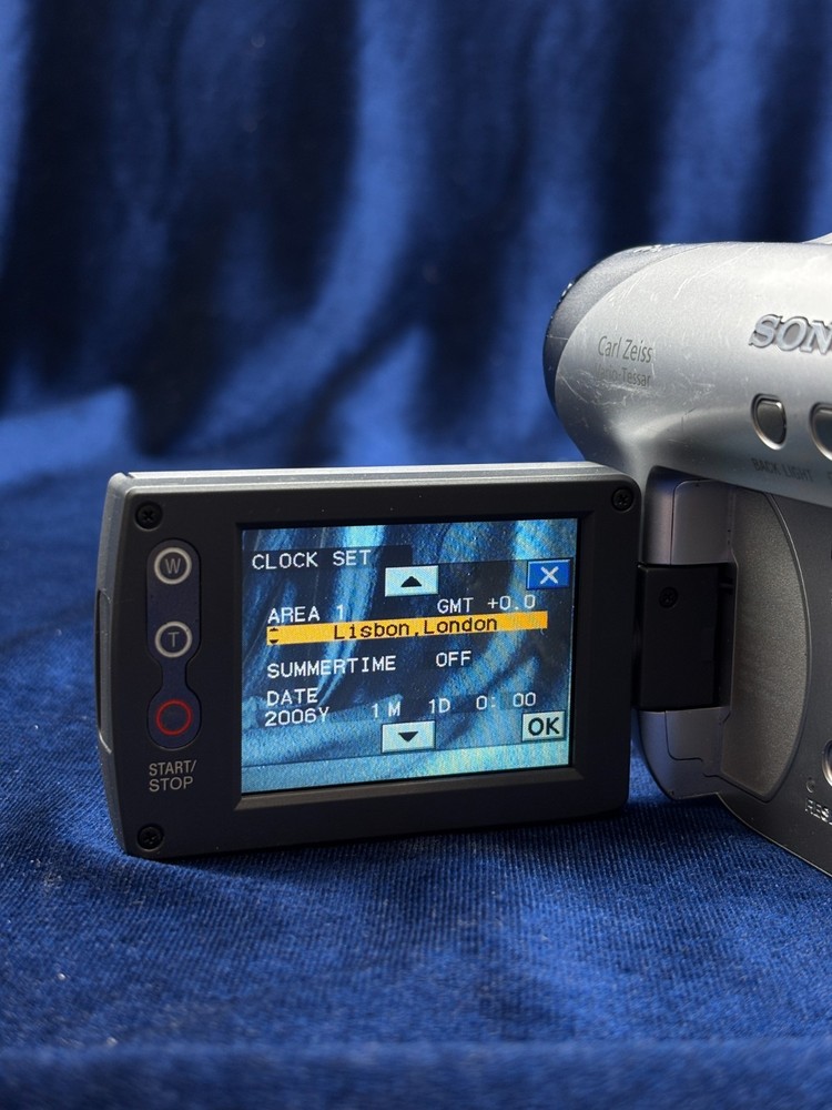 Sony Handycam DCR-DVD105/ Camera Only/ Working