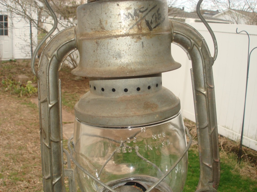 Dietz No. 2 D-Lite Lantern