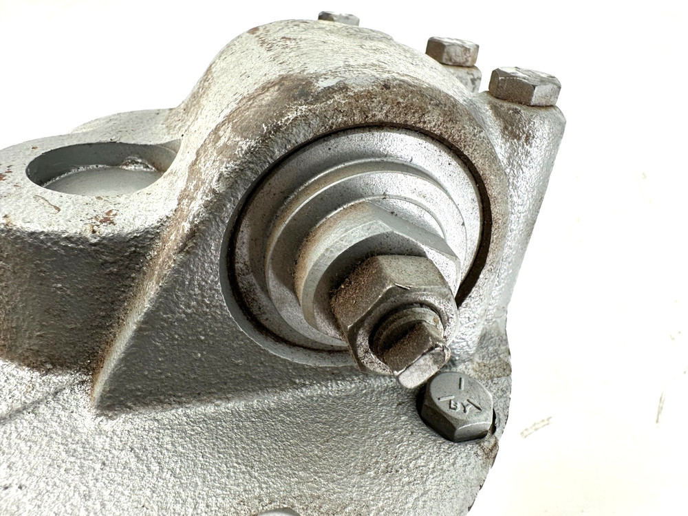 5CFAV-C-8627 Pump