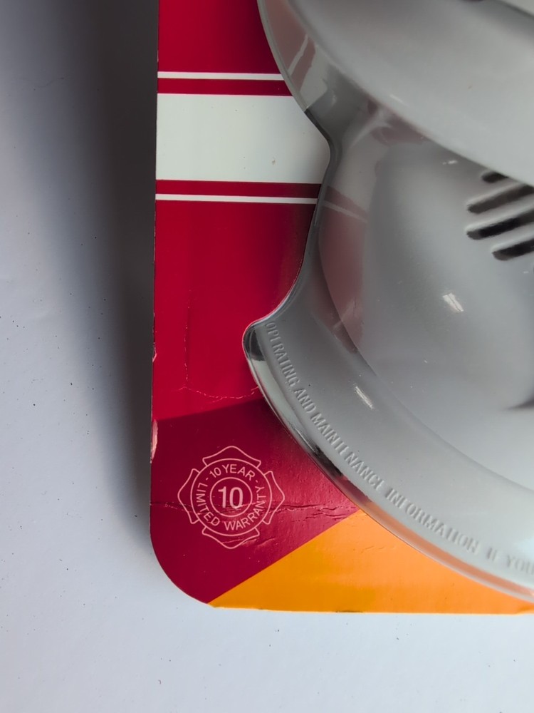 First Alert Smoke Alarm Smoke Detector - 2 Pack