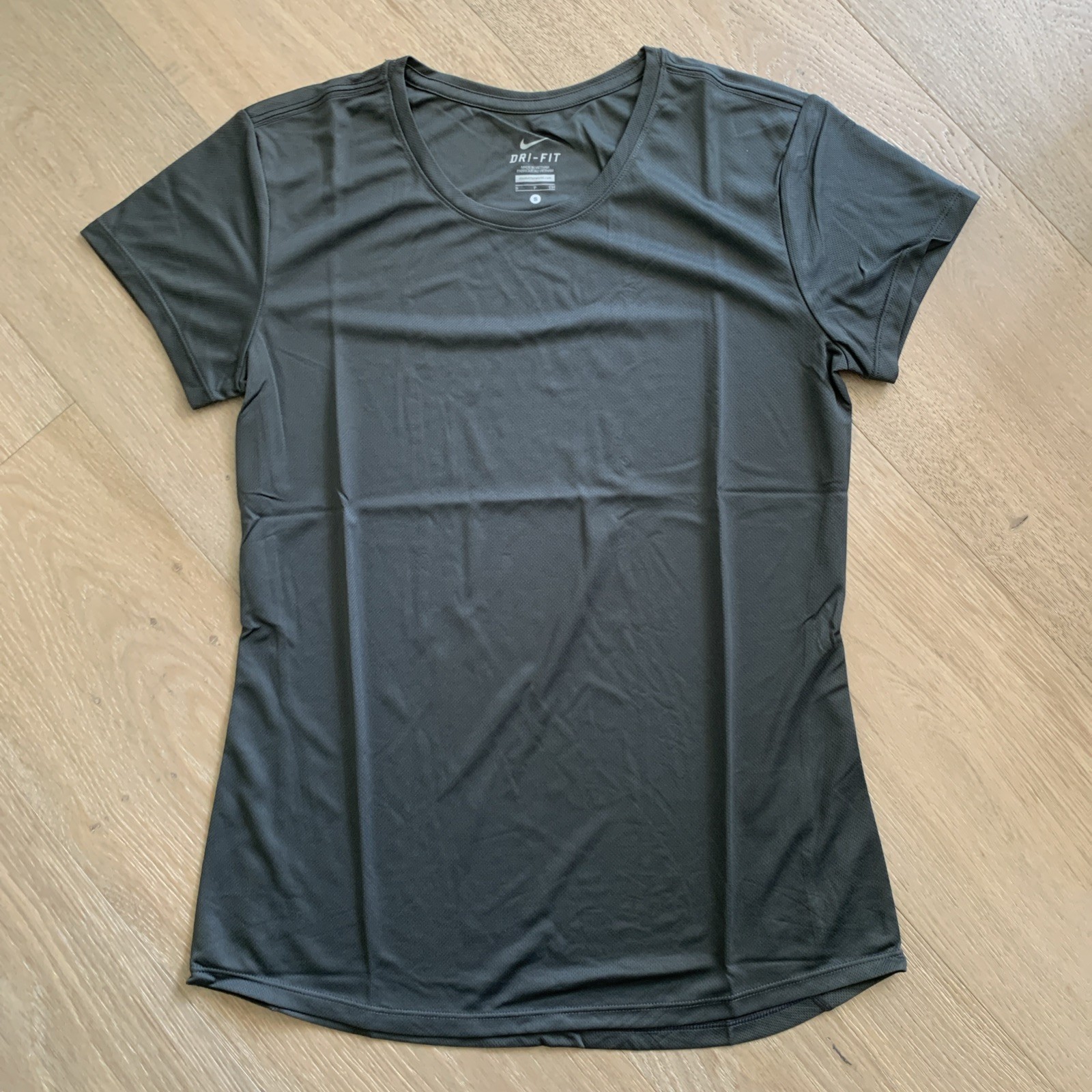 Nike Dri Fit Training Short Sleeve Shirt Womens Sz Small 573892-060 Dark Gray