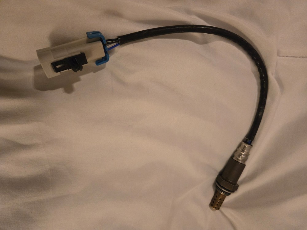 Genuine GM Heated Oxygen Sensor 12611127