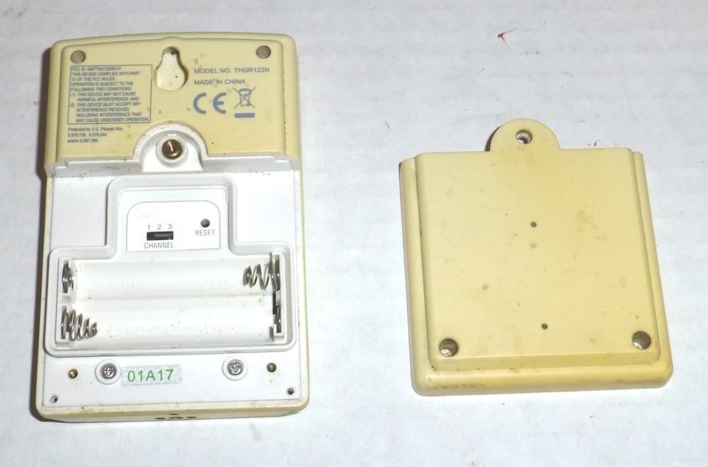 Oregon Scientific THGR122N Wireless Temperature & Humidity Sensor ONLY READ