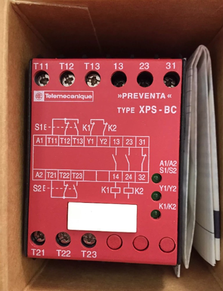 New SCHNEIDER XPSBC3110 Emergency Stop Relay