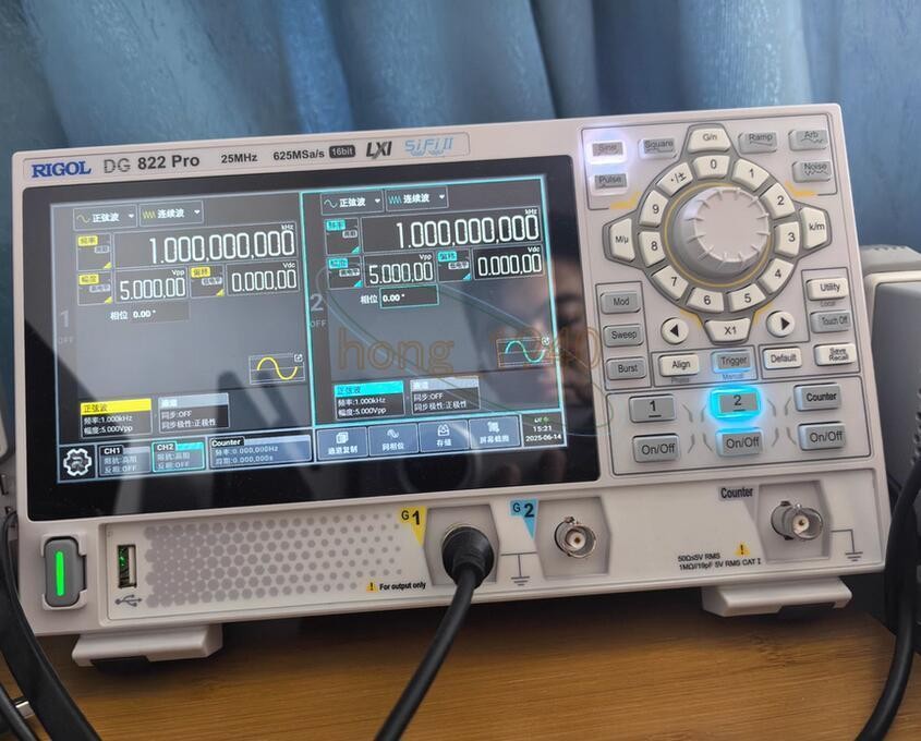 Rigol DG822 Pro 2-Channel 25 MHz Function Arbitrary Waveform Generator