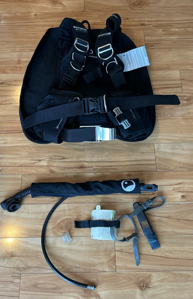 Deepoutdoors Deepwater Integrity Scube Dive Vest w/Extras