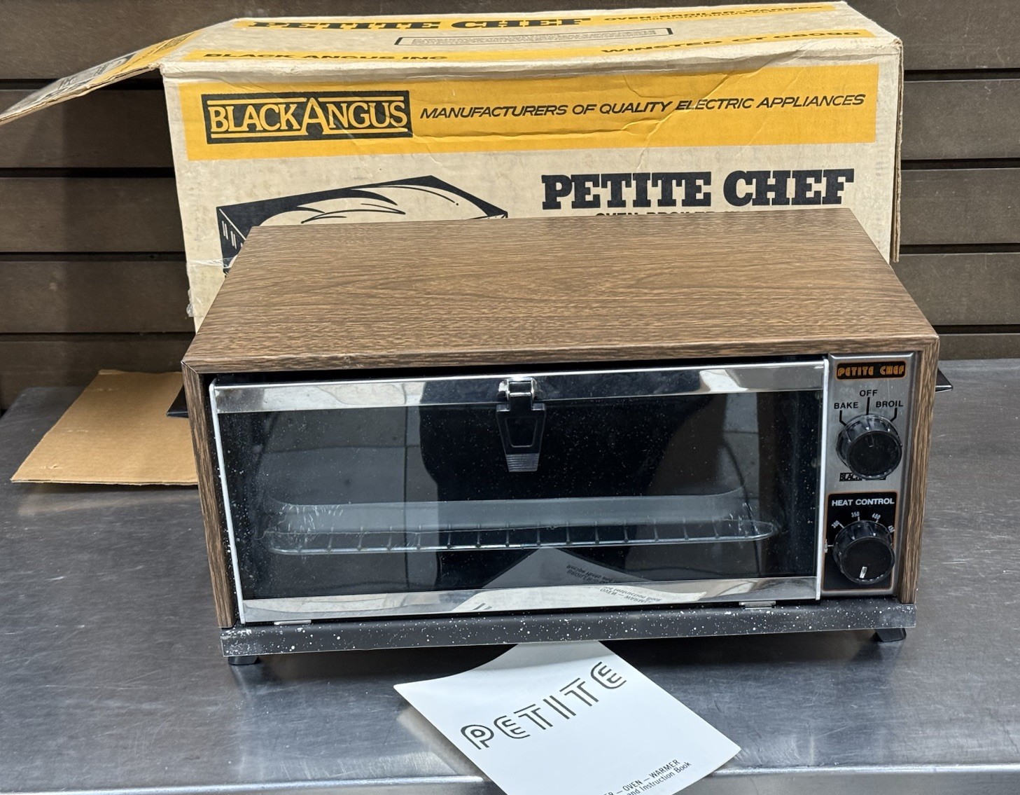 Vintage Black Angus Petite Chef Toaster Oven Broiler Warmer Woodgrain Finish